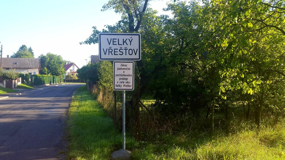 Hardlopen in Tsjechie - bordje Velky Vrestov