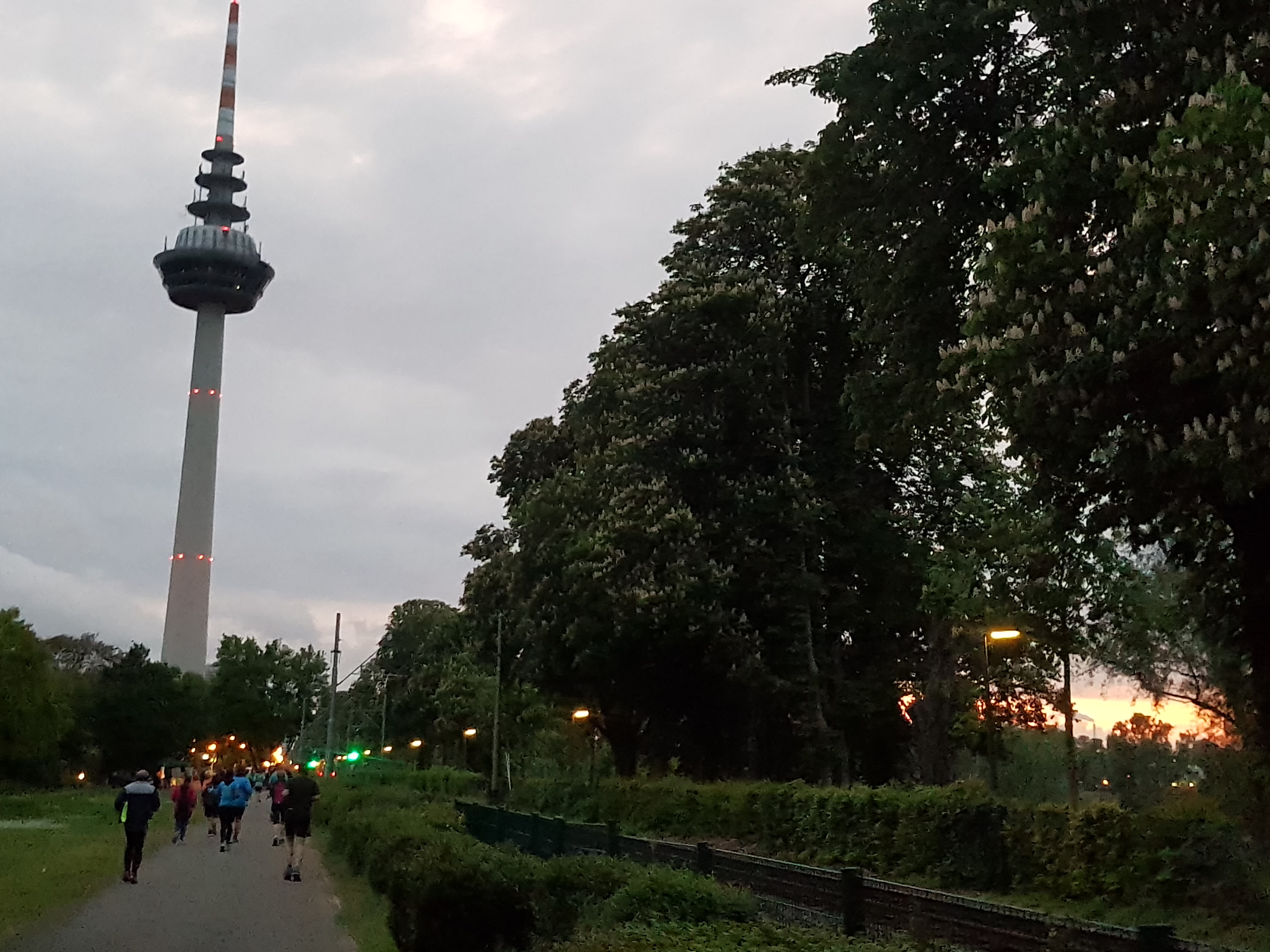 SHR Dämmer Marathon