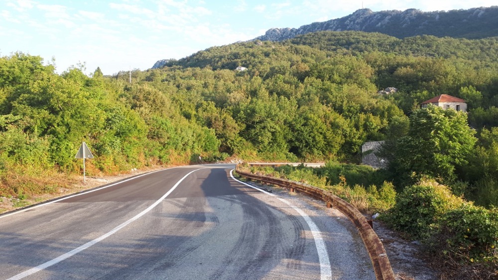Hardlopen Skadarmeer-berg af