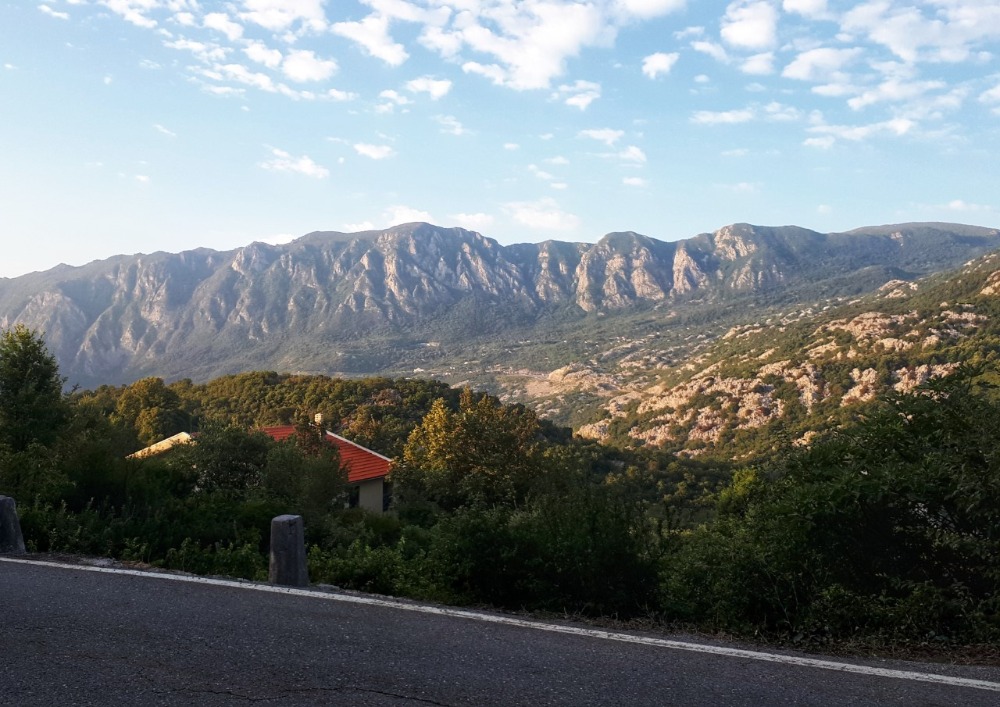 Hardlopen Skadarmeer- langs de weg